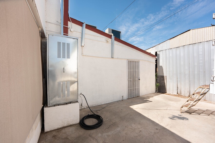 More Photos Of 2112 E California Ave, Bakersfield Restaurant For Sale