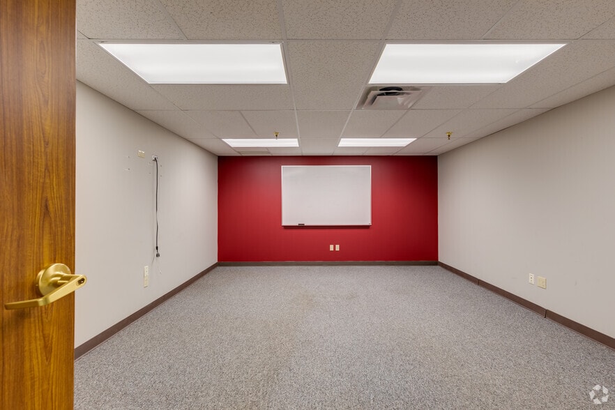 Photo of 19th Floor Ste 20-1900
