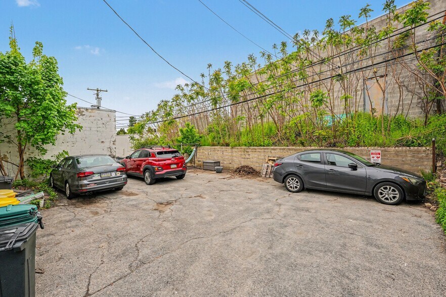 More Photos Of 107 Allison Rd, Oreland Office For Sale