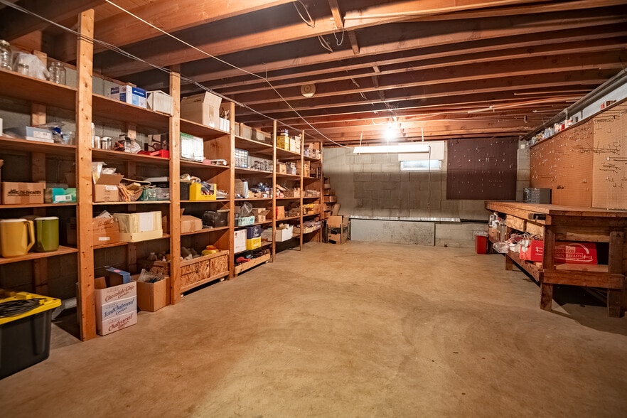 More Photos Of 519 N Hermitage Rd, Hermitage Office Residential For Sale