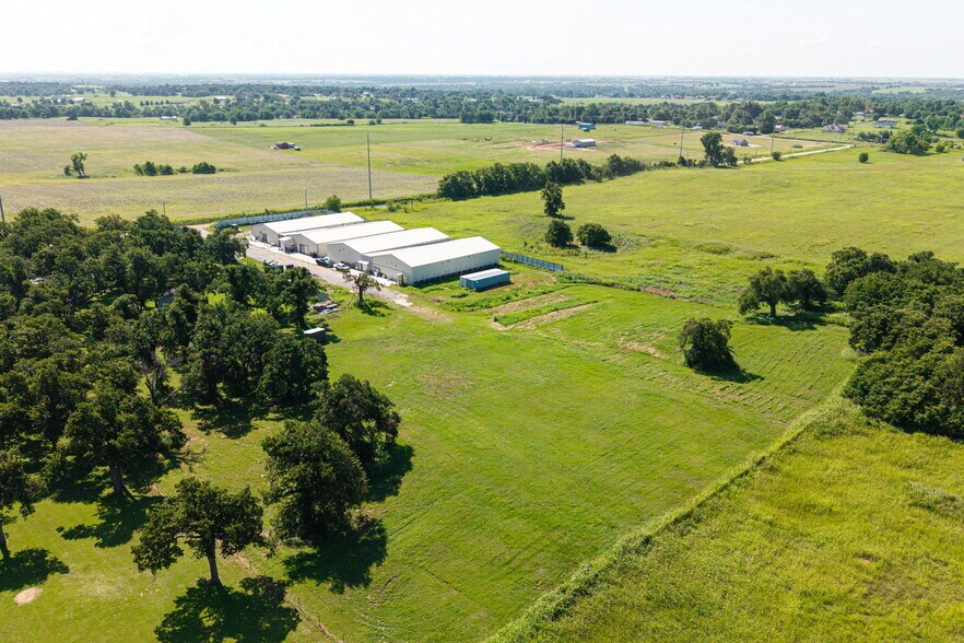 More Photos Of 2571 Meridian Ave, Crescent Warehouse For Sale