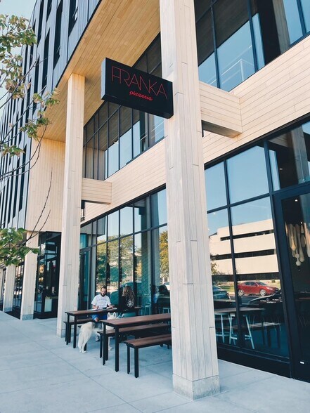 More Photos Of 111 E Grand Ave, Des Moines Office For Lease