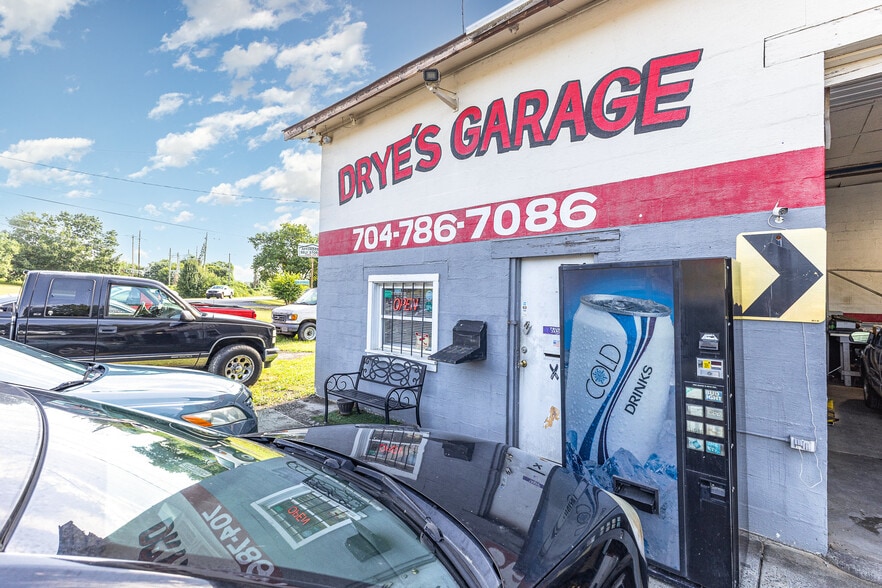 More Photos Of 347 Wilshire Ave SW, Concord Auto Dealership For Sale