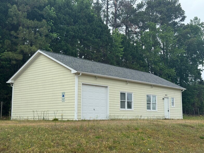 More Photos Of 4931 Drive in Ln, Wendell General Retail For Lease