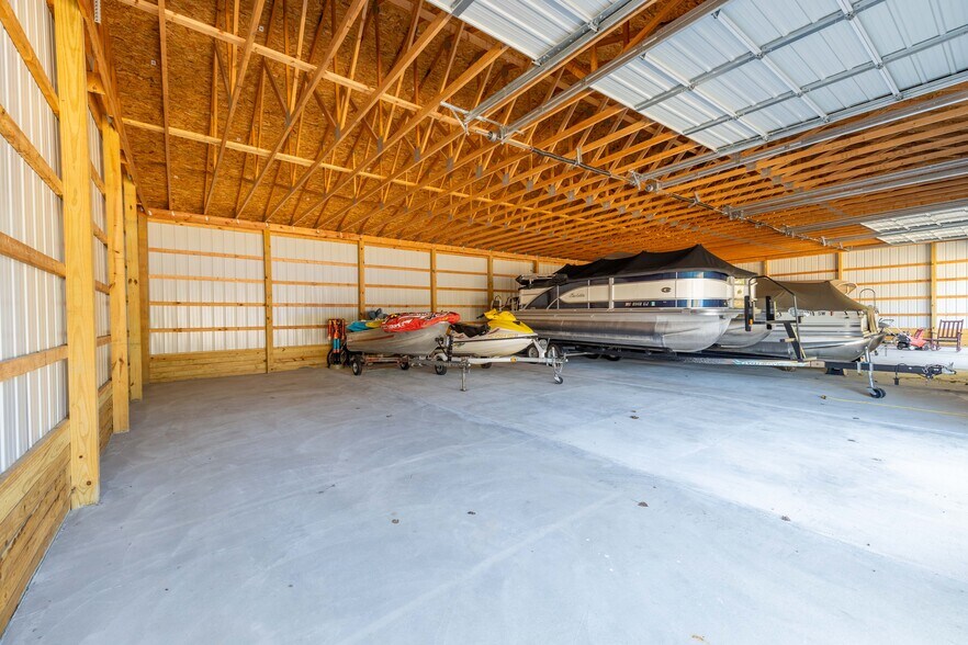 More Photos Of 131 N Lake St, Grass Lake Freestanding For Sale