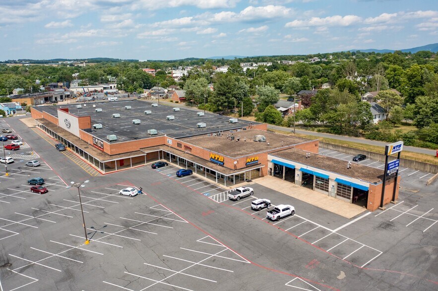 More Photos Of 580 Mason, Harrisonburg Freestanding For Sale