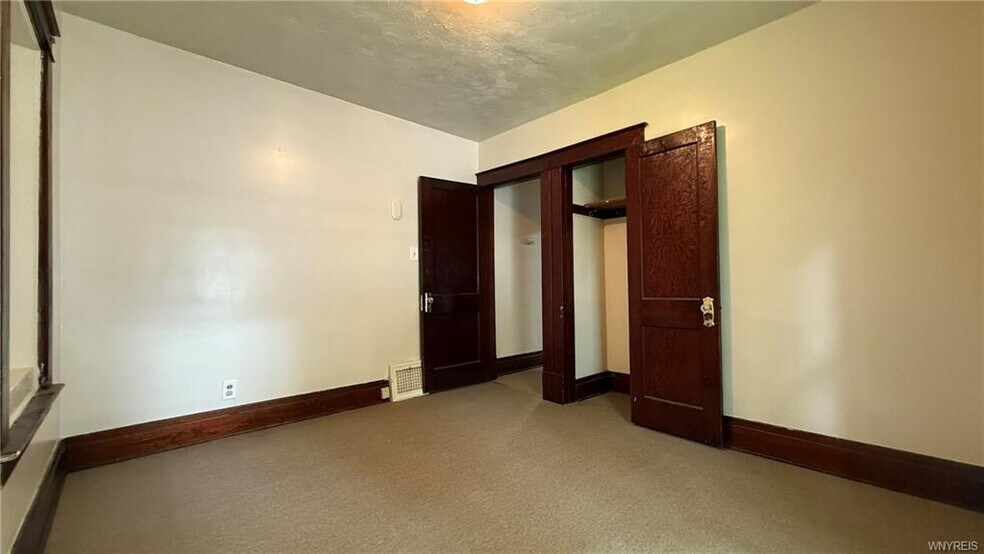 More Photos Of 1890 Linwood Ave, Niagara Falls Apartments For Sale