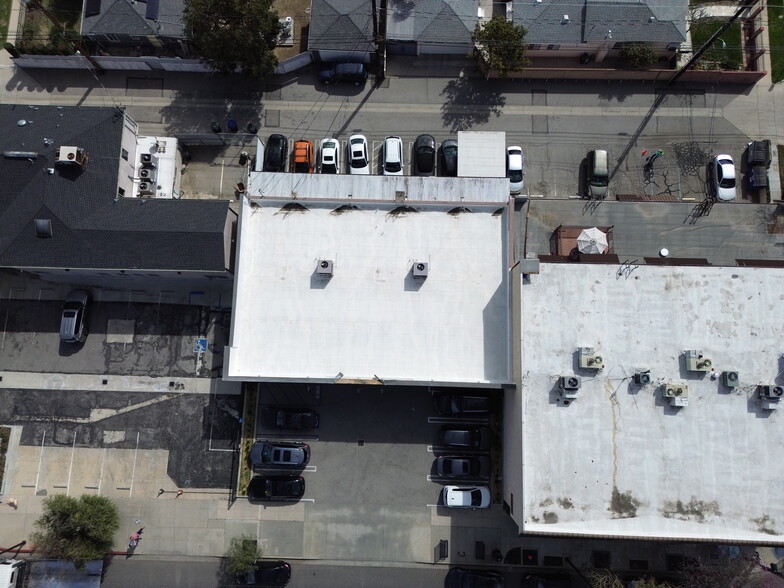 More Photos Of 1610 W Burbank Blvd, Burbank Storefront Retail Office For Lease