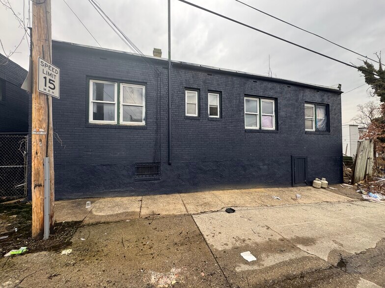More Photos Of 2449 Shirley Ave, Baltimore Flex For Sale