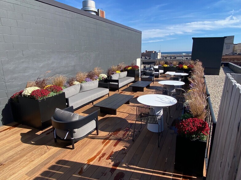 More Photos Of 241 N Broadway St, Milwaukee Office Residential For Lease