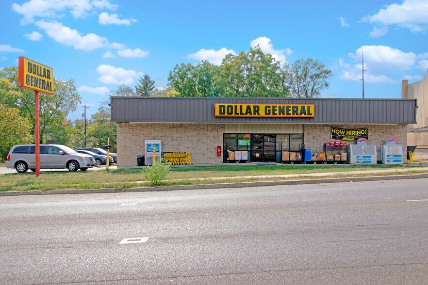 More Photos Of 421 Broadway St, Mount Vernon Freestanding For Sale