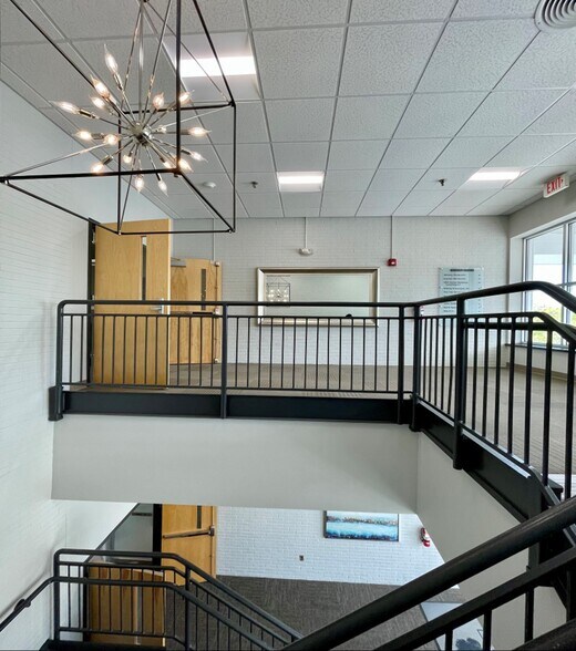 More Photos Of 251 US Route 1, Falmouth Unknown For Lease
