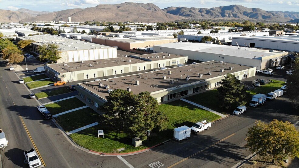 More Photos Of 385 Freeport Blvd, Sparks Light Distribution For Lease