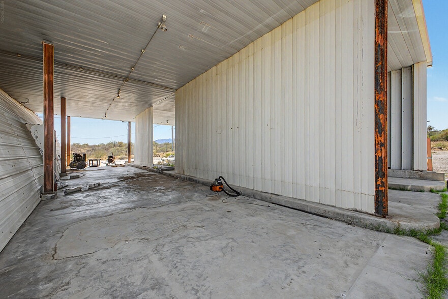More Photos Of 407 E Main St, San Manuel Warehouse For Sale