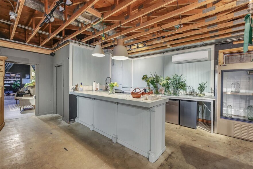 More Photos Of 23601 NE Wa-3, Belfair Freestanding For Sale