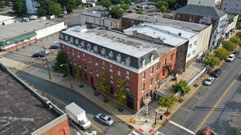 Primary Photo Of 2 E Washington Ave, Washington Apartments For Sale