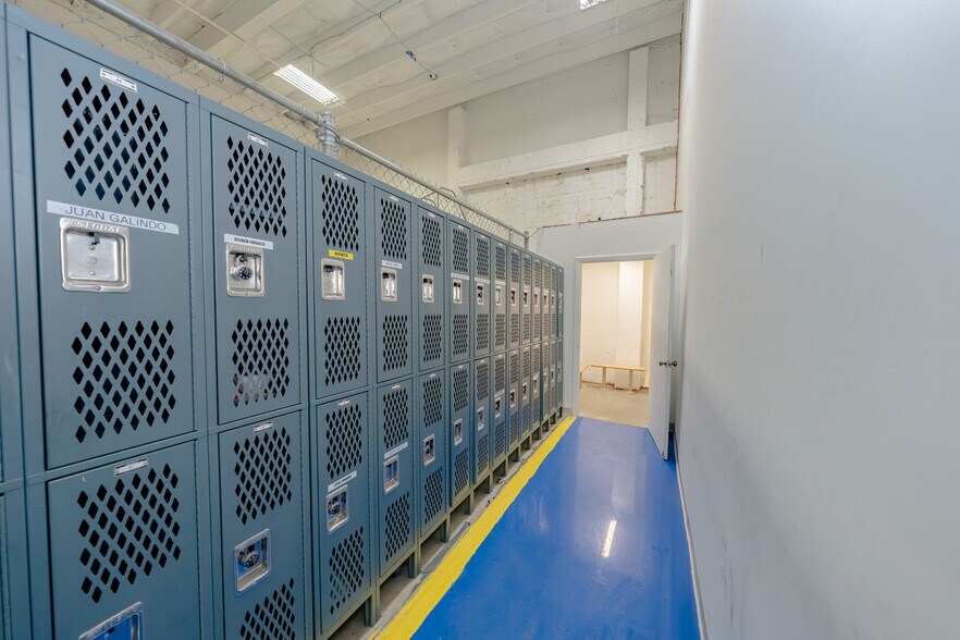 More Photos Of 3000 SW 2nd Ave, Fort Lauderdale Warehouse For Sale