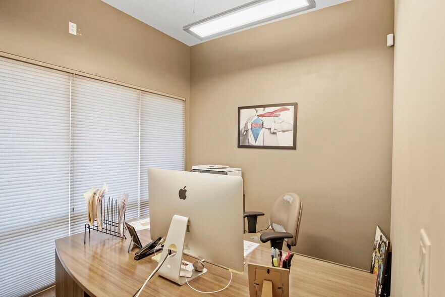 More Photos Of 2262 Maryann Dr, Turlock Manufacturing For Sale