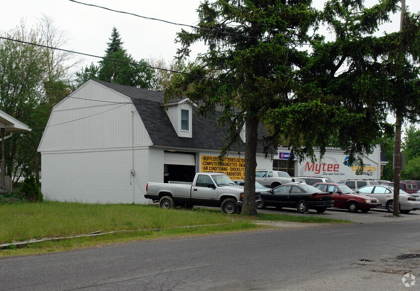 More Photos Of 2928 Tremainsville Rd, Toledo Auto Repair For Sale