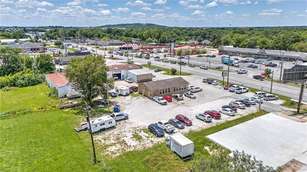 More Photos Of 121 N Bloomington St, Lowell Land For Sale