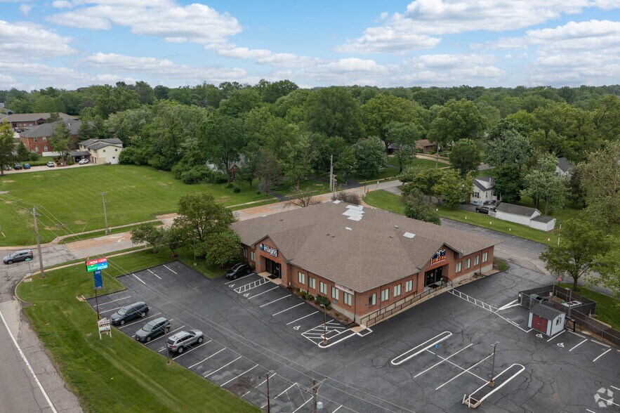 More Photos Of 12152 Tesson Ferry Rd, Saint Louis Medical For Sale