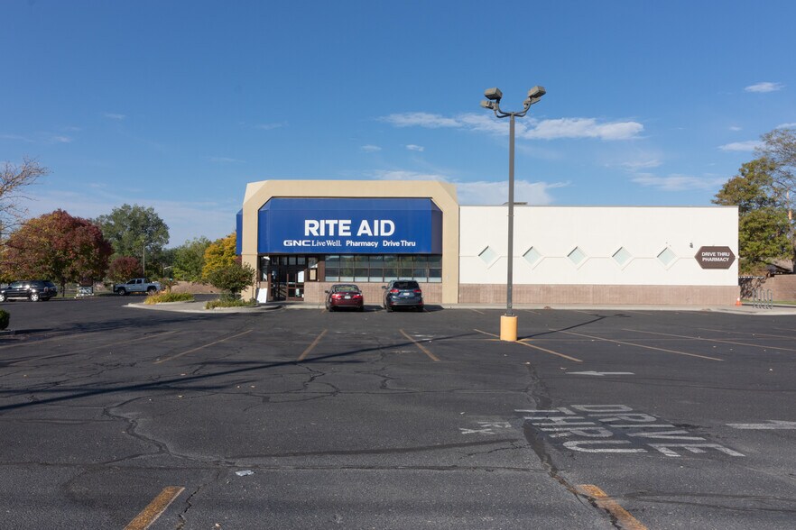 Primary Photo Of 2992 Patterson Rd, Grand Junction Drugstore For Sale