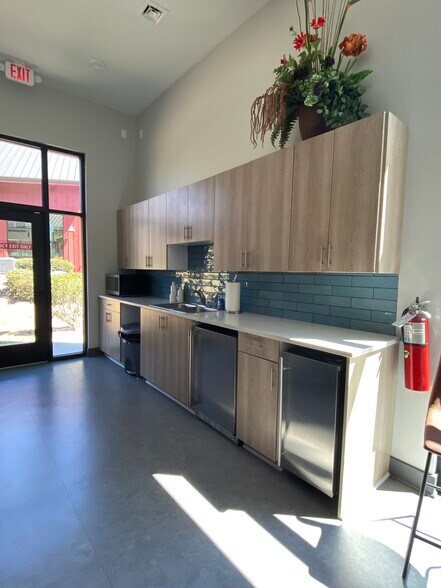 More Photos Of 720 Piper Farm Rd, Fayetteville Office For Lease