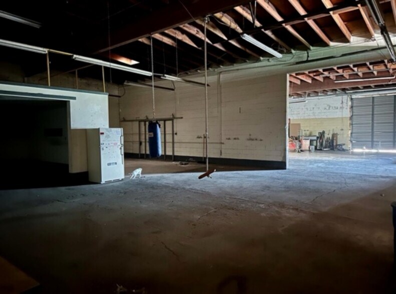 More Photos Of 3641-3645 51st Ave, Sacramento Warehouse For Lease