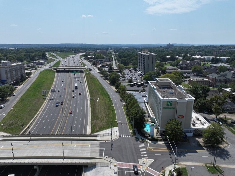 More Photos Of 600 Interstate 30, Little Rock Hotel For Sale