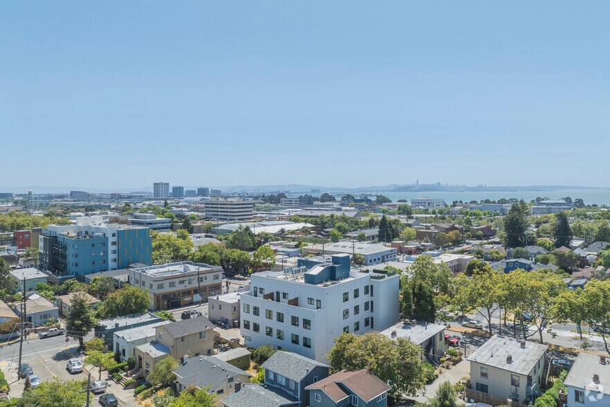 More Photos Of 2435 San Pablo Ave, Berkeley Apartments For Lease