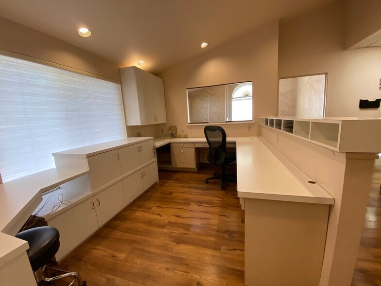 More Photos Of 167 Lynch Creek Way, Petaluma Medical For Lease