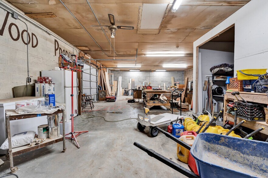 More Photos Of 1050 Whisperwood Trl NE, Cleveland Light Distribution For Sale