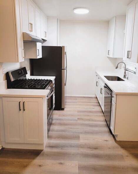 More Photos Of 6500 Shirley Ave, Reseda Apartments For Sale