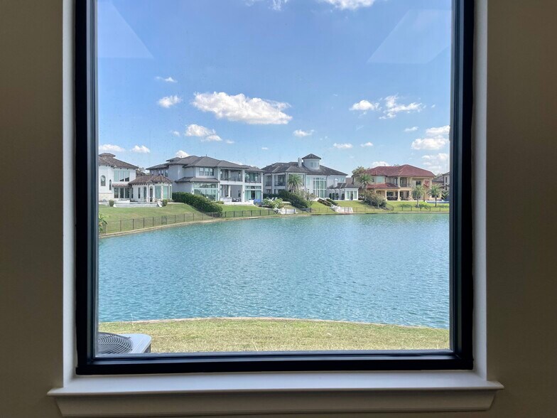 More Photos Of 5501 Cabrera Dr, Sugar Land Medical For Sale