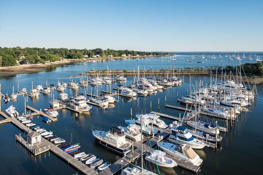 More Photos Of 208 Harbor Dr, Stamford Unknown For Lease