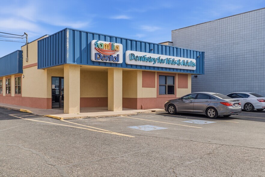 More Photos Of 2330 W Pierce St, Carlsbad Medical For Sale