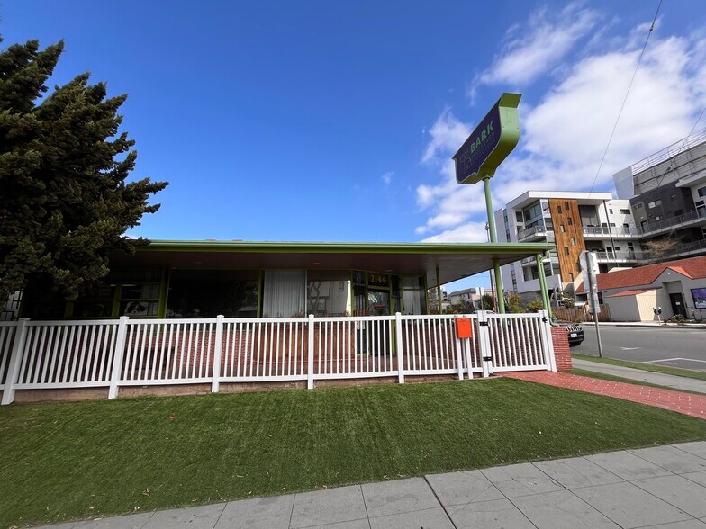 More Photos Of 2144 El Cajon Blvd, San Diego Veterinarian Kennel For Sale