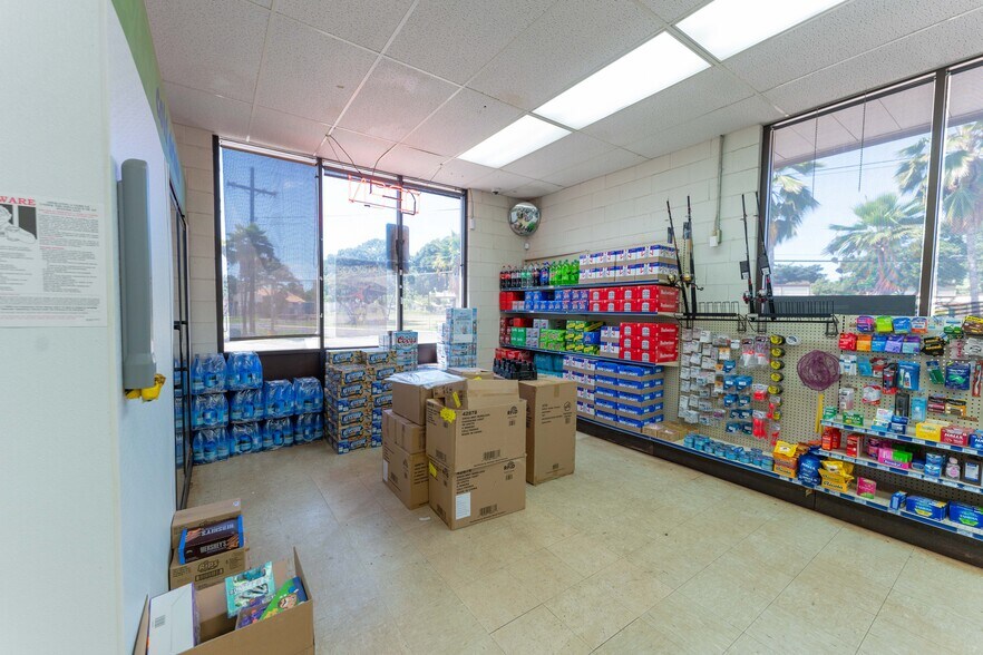 More Photos Of 8171 Kekaha Rd, Kekaha Storefront For Sale