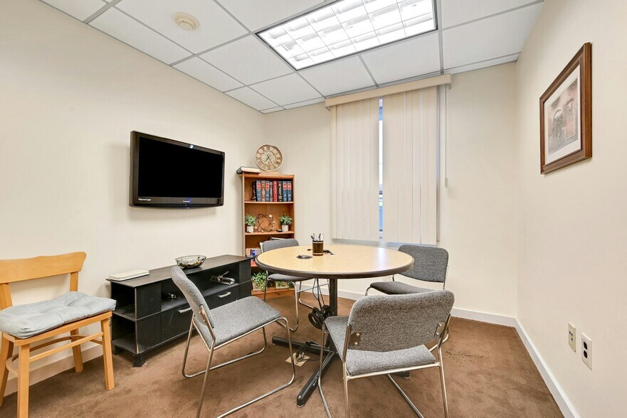 More Photos Of 200 Passaic St, Hackensack Office For Sale