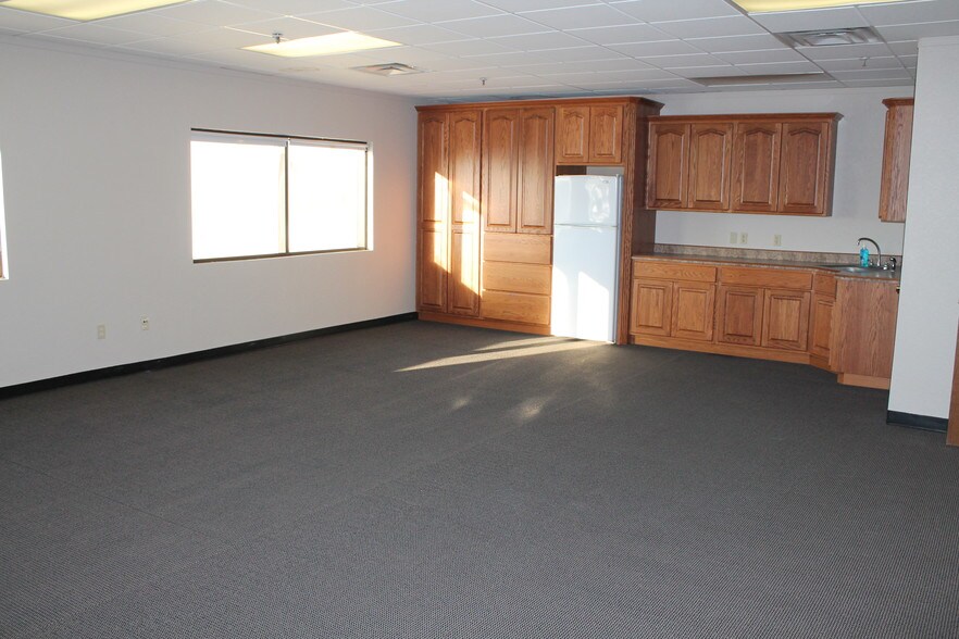 More Photos Of 1501 Centre St, Rapid City Office For Lease