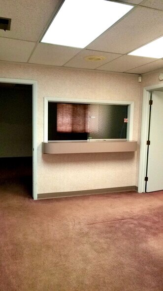 More Photos Of 3110 Davenport Ave, Saginaw Medical For Sale