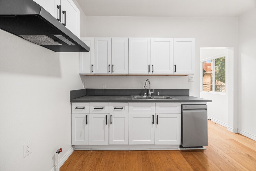 More Photos Of 600 S Ditman Ave, Los Angeles Multifamily For Sale
