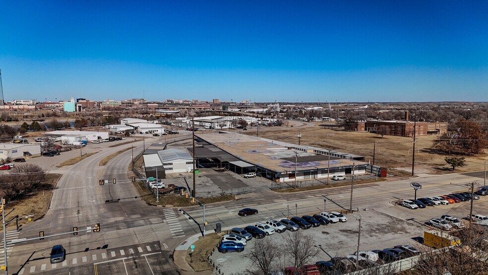 More Photos Of 1520 S Central Ave, Oklahoma City Manufacturing For Sale