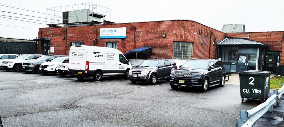 More Photos Of 95-30 225th St, Queens Village Light Manufacturing For Lease