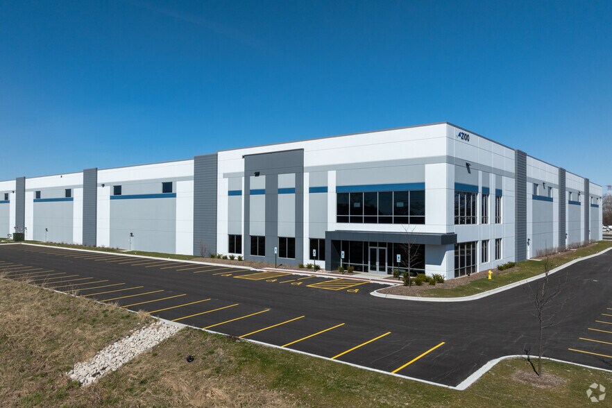 More Photos Of 2100 N 15th Ave, Melrose Park Warehouse For Lease