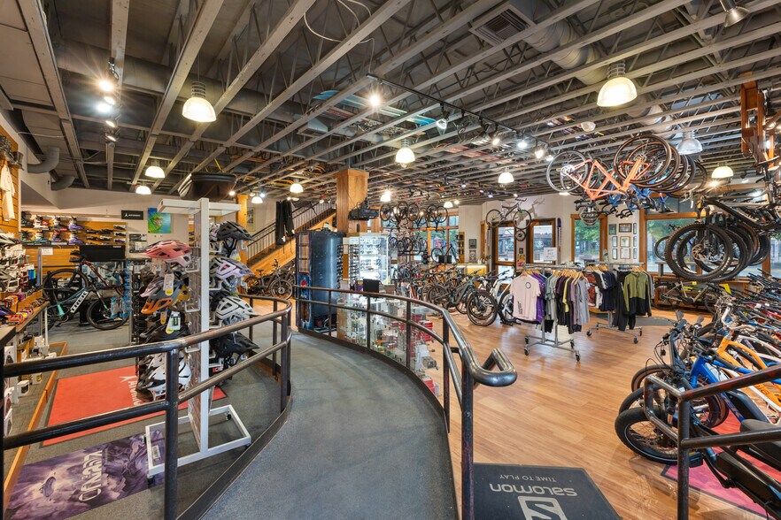 More Photos Of 442 Lincoln Ave, Steamboat Springs Flex For Sale