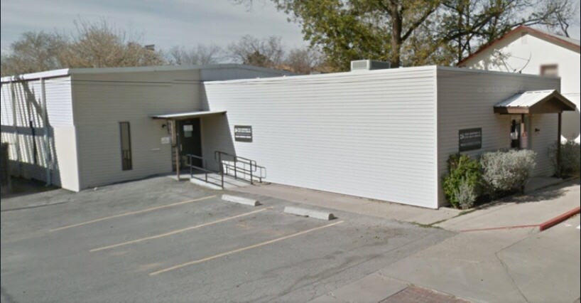 More Photos Of 205 N Cockrell St, Alpine Office For Sale