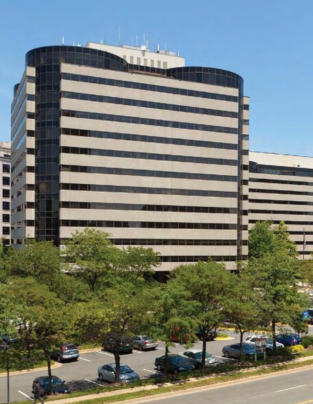 More Photos Of 8200 Greensboro Dr, McLean Office For Lease