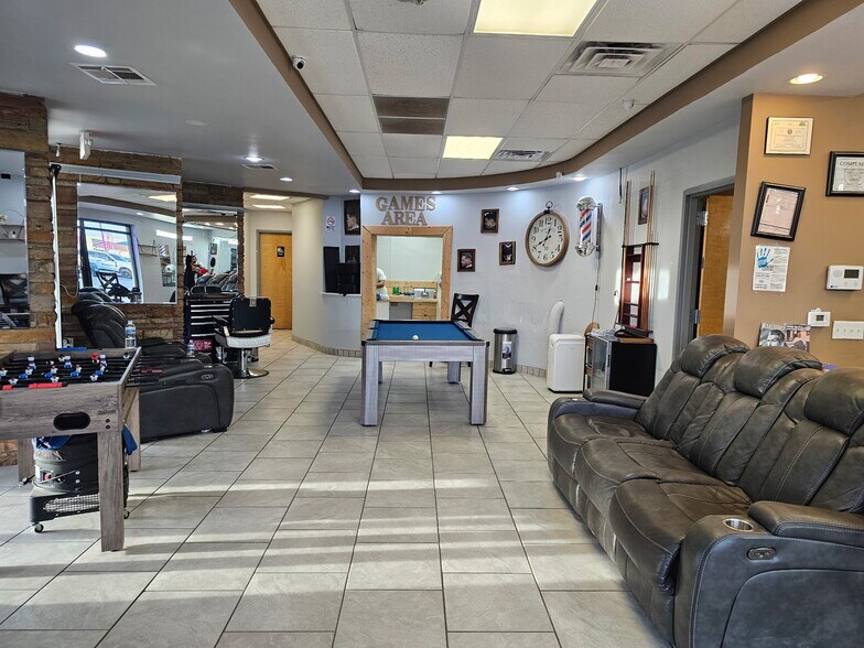 More Photos Of 724 S Eddy St, Pecos Storefront Retail Residential For Lease