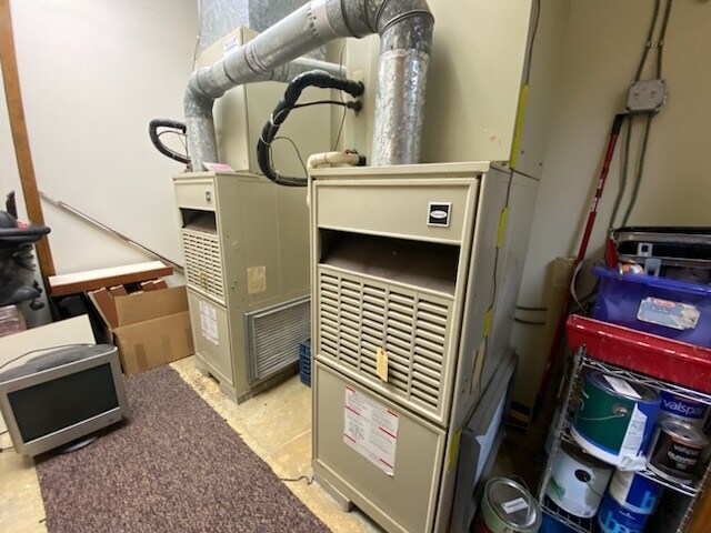 More Photos Of 122 Saratoga Rd, Schenectady General Retail For Sale